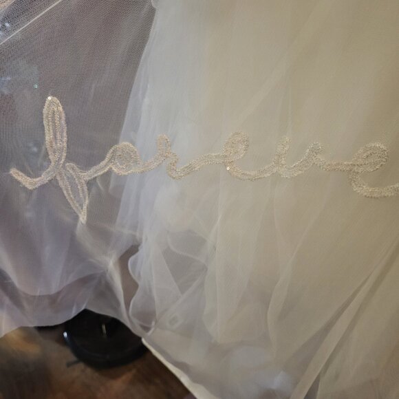 Plus Size Wedding Dress | David's Bridal Love Note UNWORN NWT - Picture 7 of 9